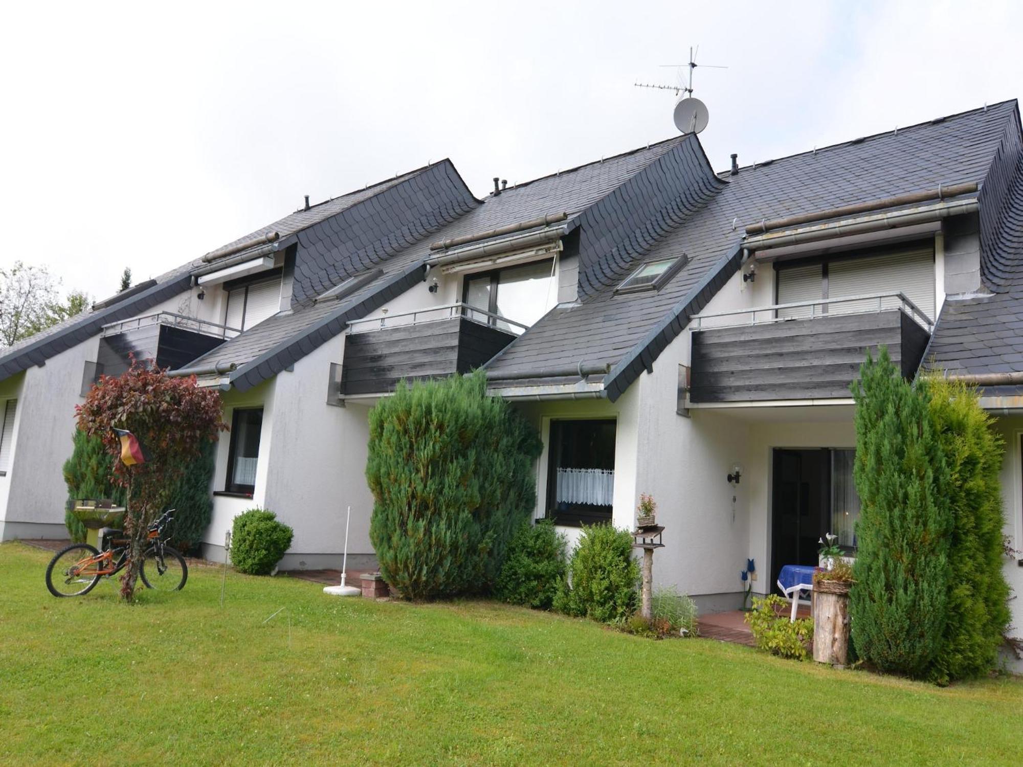 Cosy Apartment Over Usseln With Private Terrace ヴィリンゲン エクステリア 写真